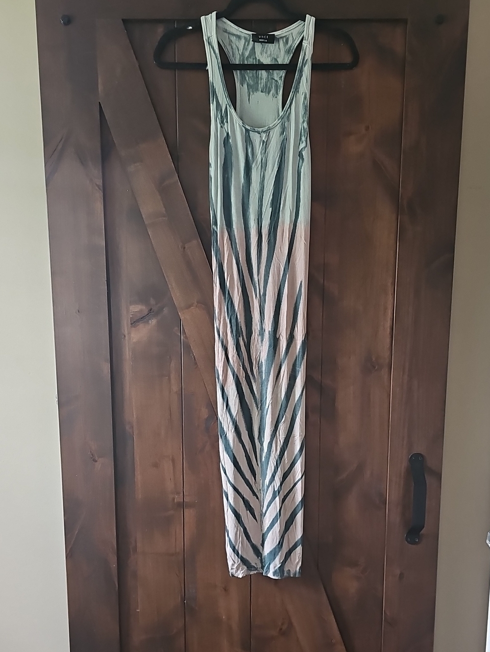 Sleeveless Pink Tie-Dye Maxi Dress